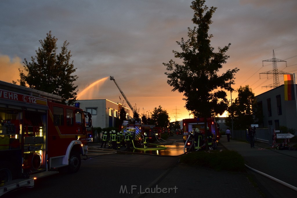 Grossbrand Halle Troisdorf Kriegsdorf Junkersring P272.JPG - Miklos Laubert
